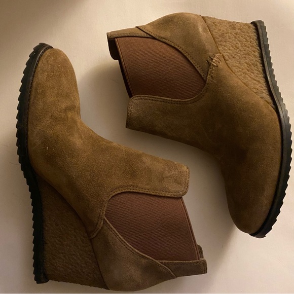 Trask Tatom brown suede wedge ankle bootie boots 8.5 - Picture 7 of 11